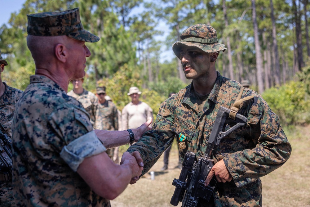 CMC, SMMC, visit 2nd Marine Division; Recognize Outstanding Marines