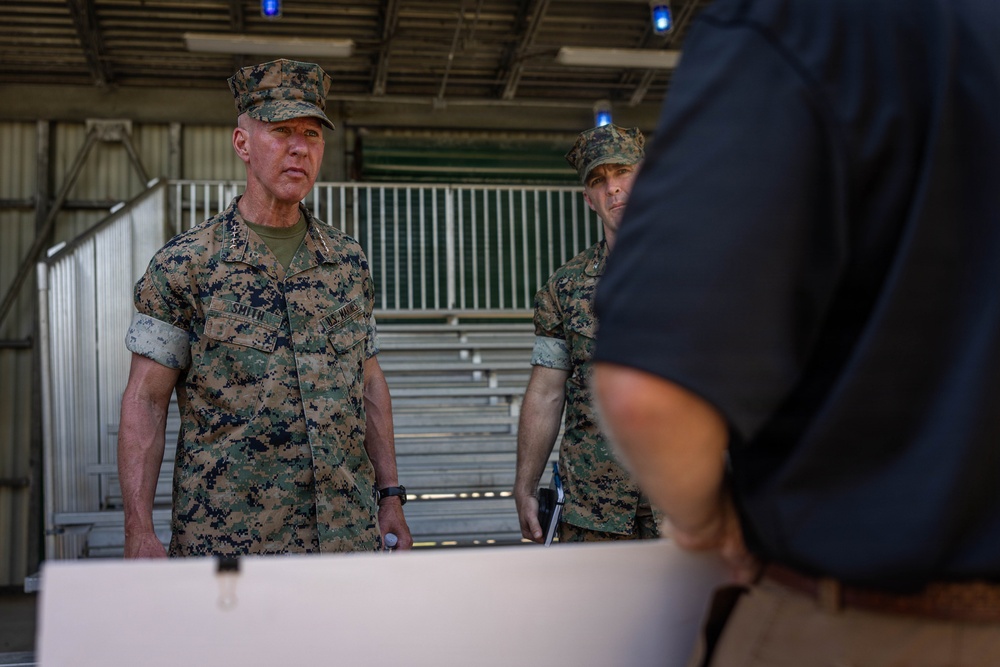 CMC, SMMC, visit 2nd Marine Division; Recognize Outstanding Marines