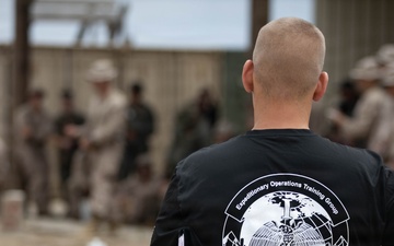 Marines with V2/5 Conducts EOTG Mechanized Raid Course