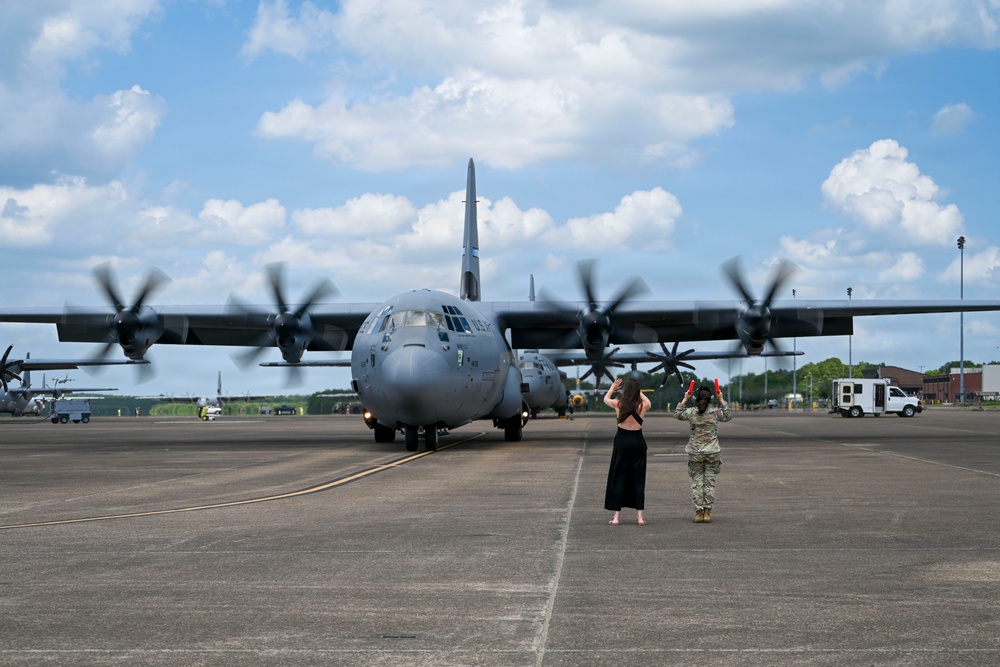 314th Airlift Wing celebrates Col. Marty Smith's Fini Flight