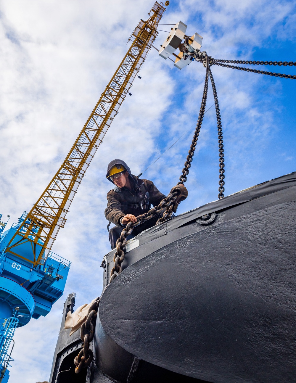 EX-USS Norfolk (SSN 714) Sail Lift