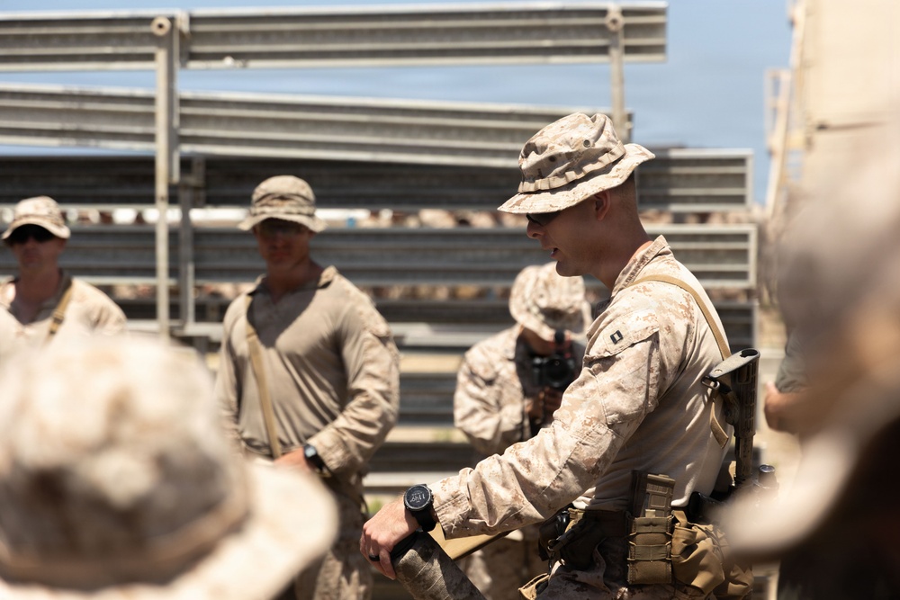 Marines with V2/5 and 1st LAR Conduct EOTG Mechanized Raid Course