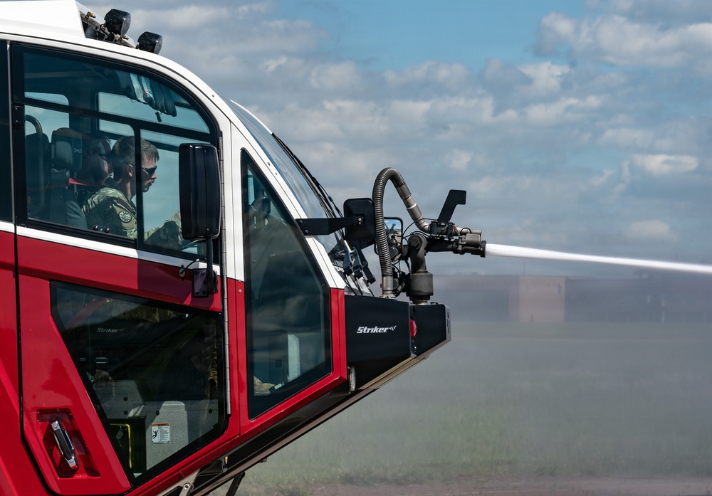 Montana National Guard firefighters strengthen interoperability through joint live-fire training