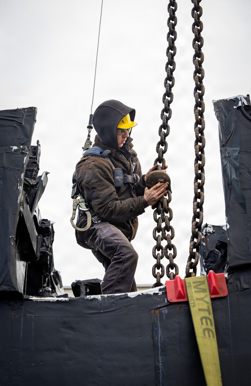 EX- USS Norfolk (SSN 714) Sail Lift