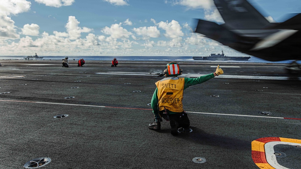 George Washington Conducts Operations with JMSDF
