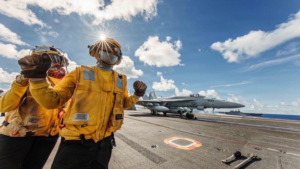 George Washington Conducts Operations with JMSDF