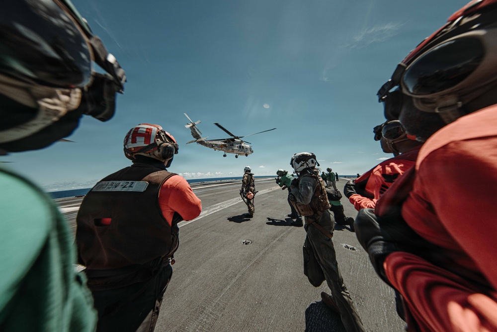 George Washington Conducts Operations with JMSDF