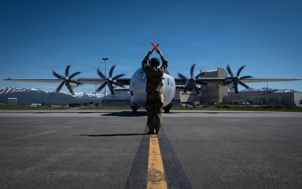 RCAF, U.S. conduct routine MX ops during RED FLAG-Alaska 26-2