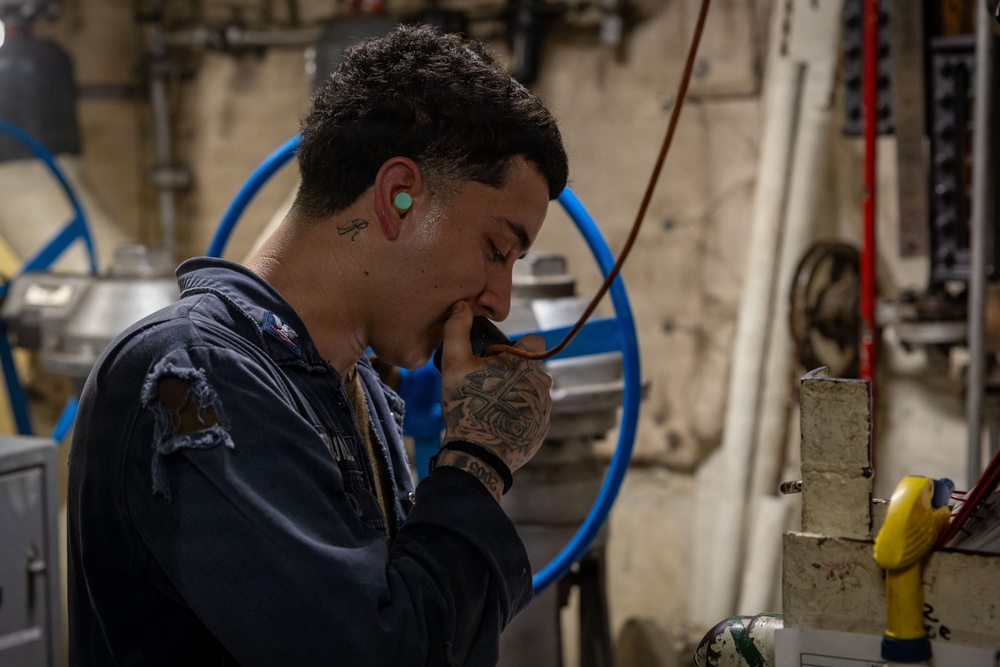 USS Boxer Conducts Engineering Training Drills