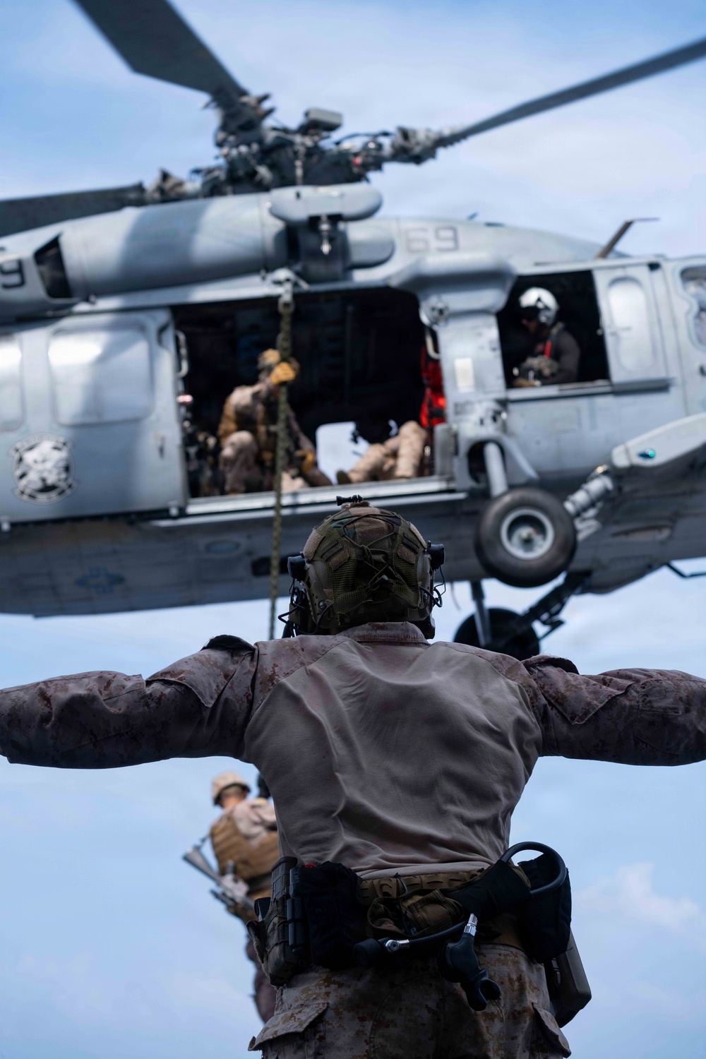 BOXARG Sailors, Marines Conduct Fast Rope Drills