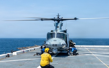 26th Marine Expeditionary Unit’s Type Commander’s Amphibious Training | HMLA-269 trains aboard USS Arlington