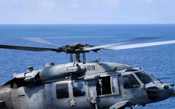 Boxer Sailors, 11th MEU Marines Conduct Flight Operations