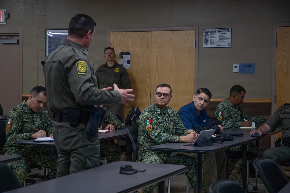 Lt. Gen. Fernando Colchado visits Douglas Border Patrol Station