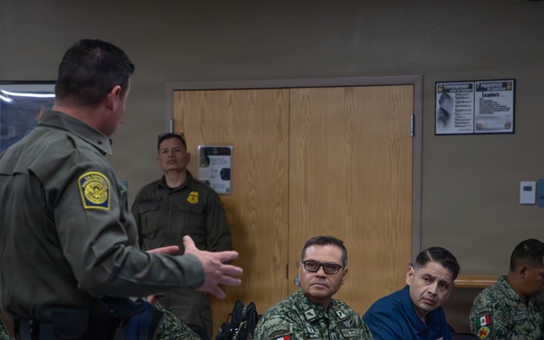 Lt. Gen. Fernando Colchado visits Douglas Border Patrol Station