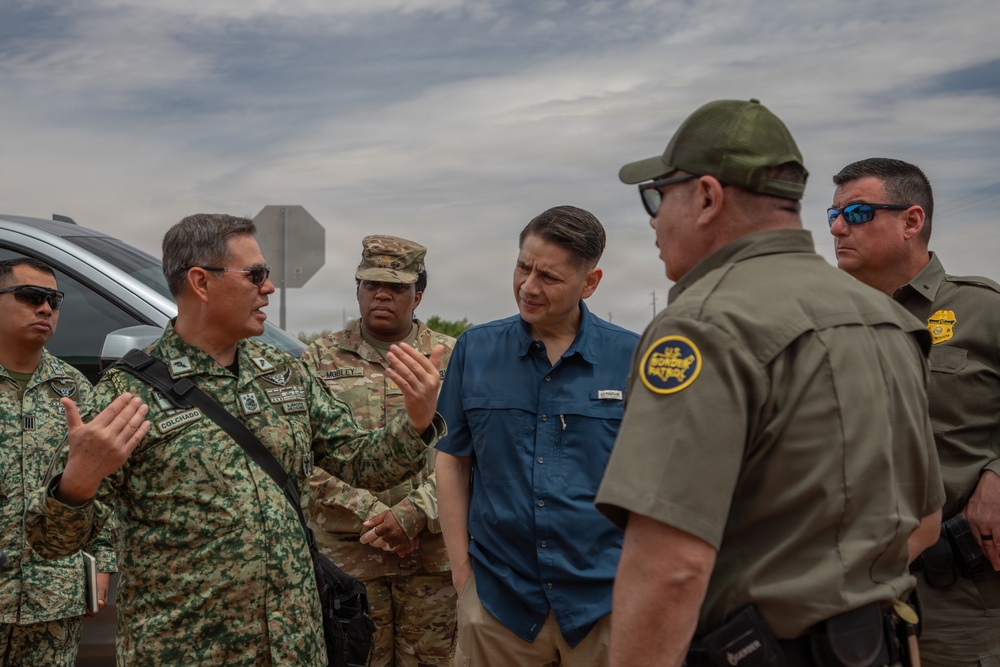 Lt. Gen. Fernando Colchado visits Douglas Border Patrol Station