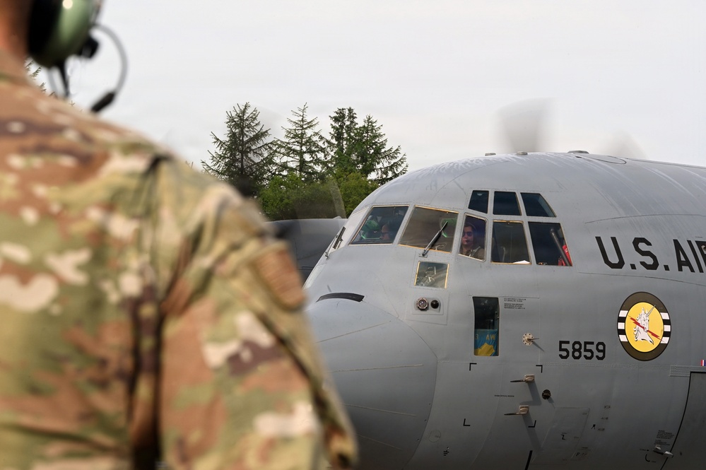 Kentucky Airmen, Danish Defence forces conduct bilateral training