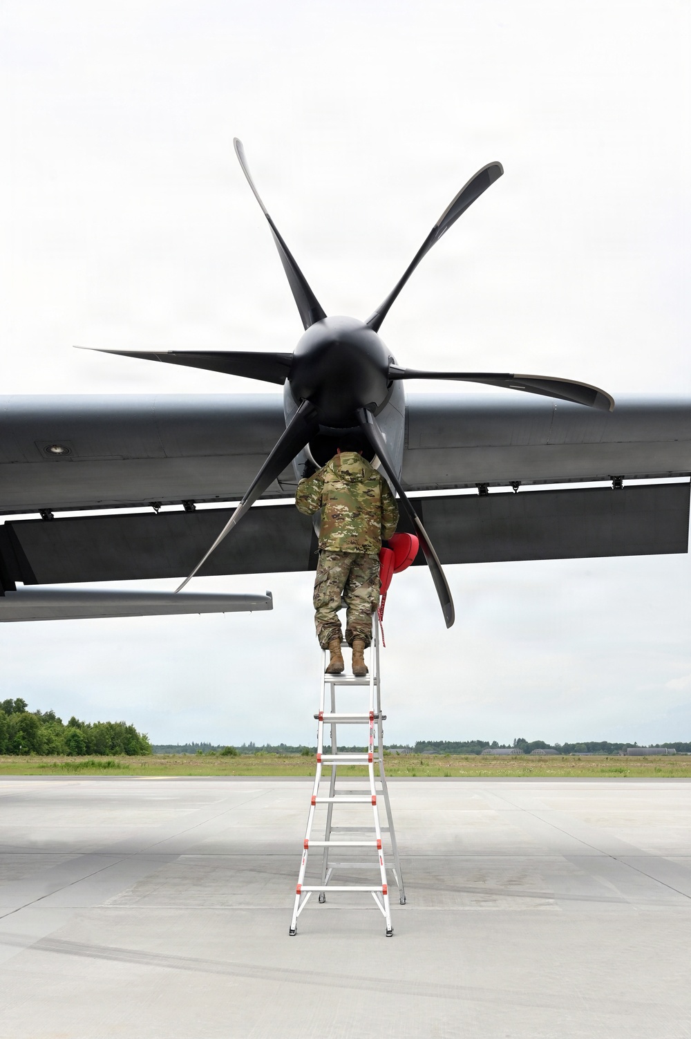 Kentucky Airmen, Danish Defence forces conduct bilateral training