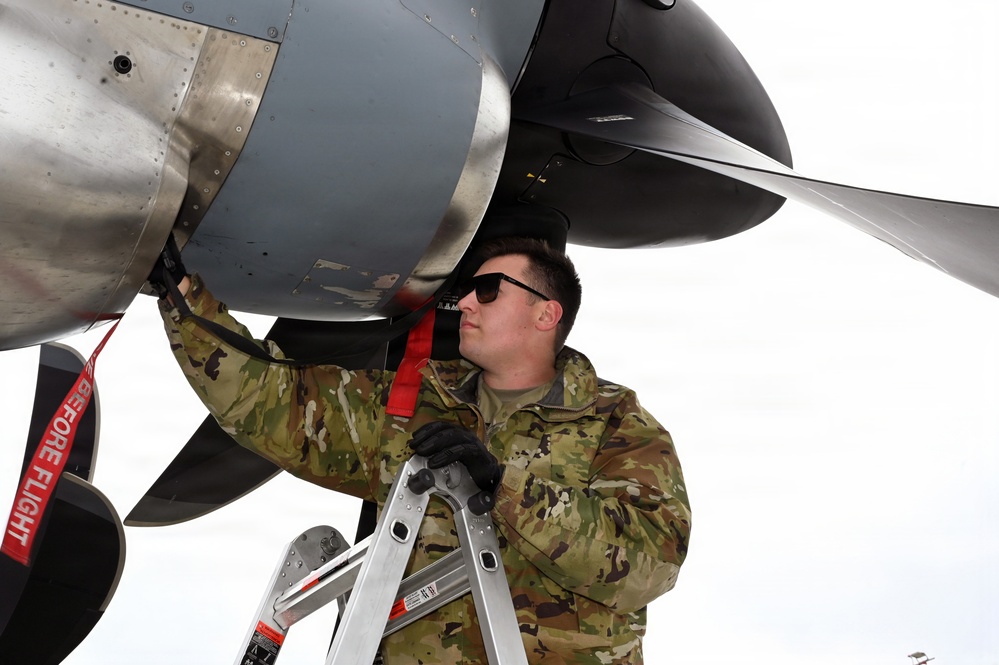 Kentucky Airmen, Danish Defence forces conduct bilateral training