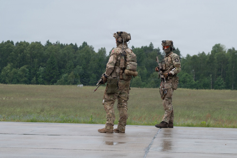 Kentucky Airmen, Danish Defence forces conduct training exercises
