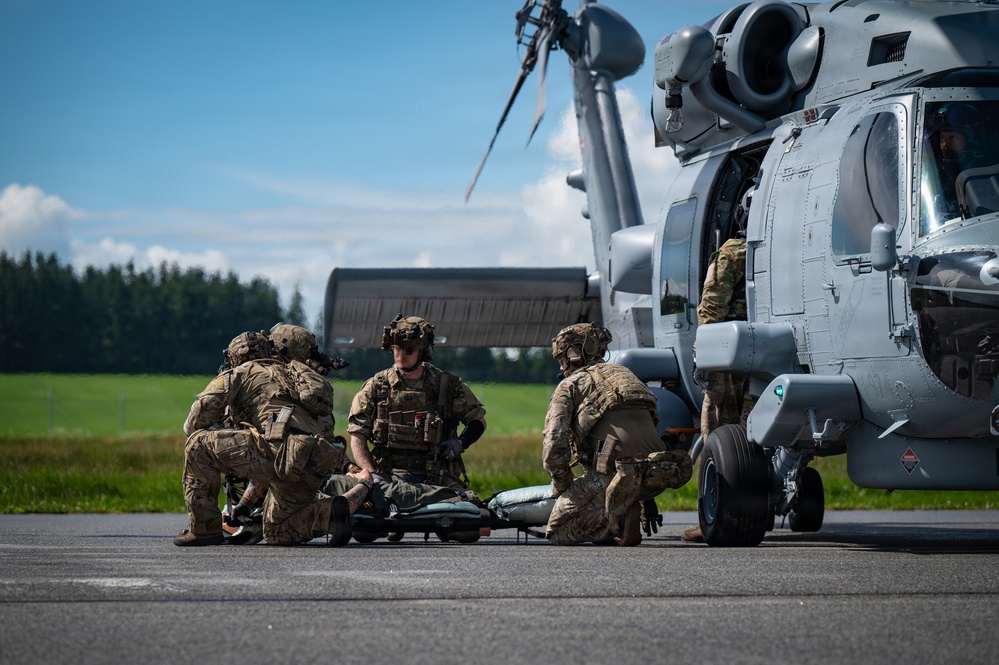 Kentucky Airmen, Danish Defence forces conduct downed pilot search-and-rescue exercise