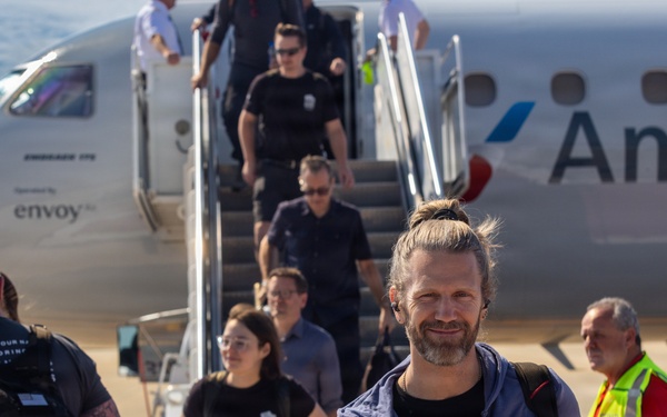 Gary Sinise and the Lt. Dan Band visit Fort Bragg