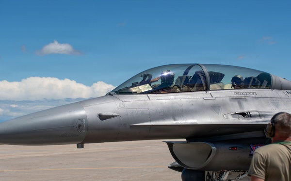 114th Fighter Wing hosts professional sprint car driver David Gravel for civic leader orientation flight
