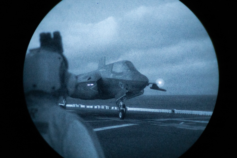 26th Marine Expeditionary Unit’s Type Commander's Amphibious Training | F-35B Lightning II Night Carrier Qualification