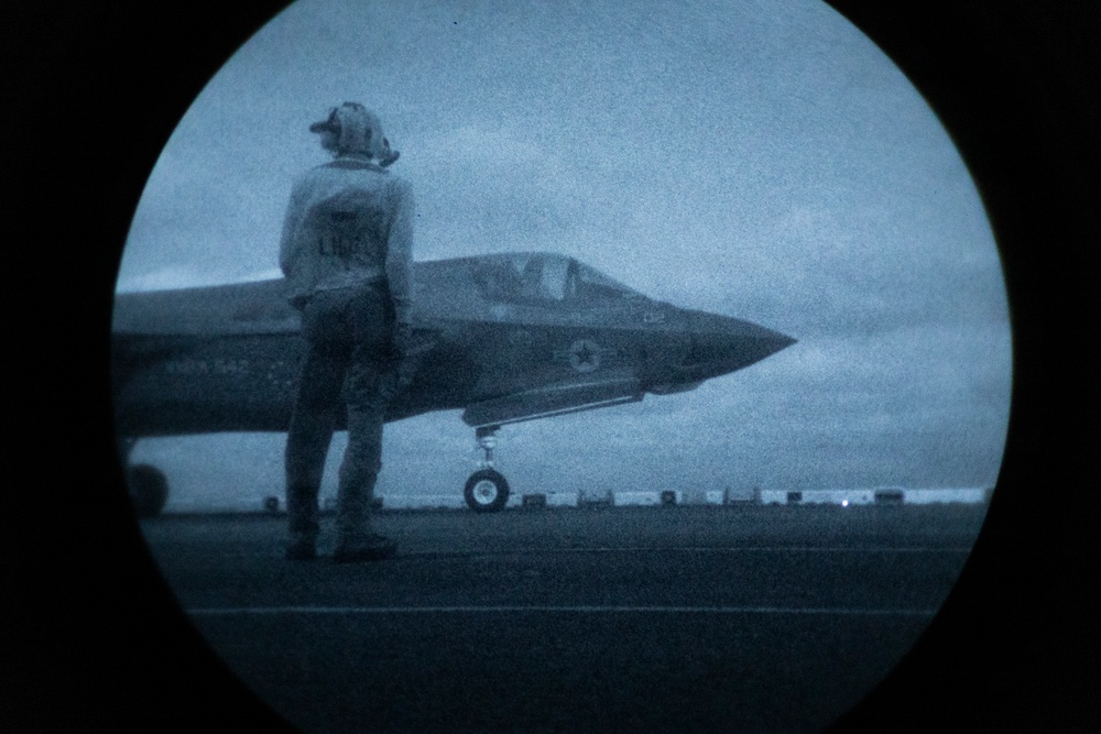 26th Marine Expeditionary Unit’s Type Commander's Amphibious Training | F-35B Lightning II Night Carrier Qualification