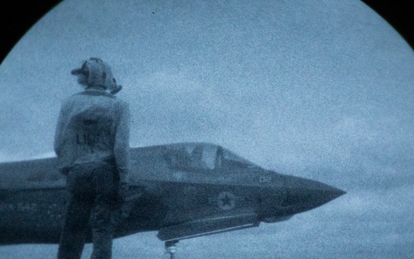 26th Marine Expeditionary Unit’s Type Commander's Amphibious Training | F-35B Lightning II Low-Light Carrier Qualification