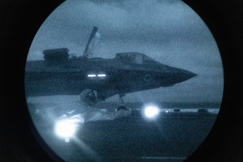26th Marine Expeditionary Unit’s Type Commander's Amphibious Training | F-35B Lightning II Night Carrier Qualification