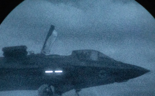26th Marine Expeditionary Unit’s Type Commander's Amphibious Training | F-35B Lightning II Low-Light Carrier Qualification