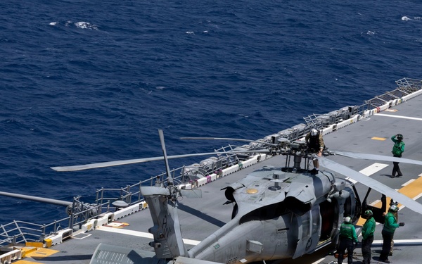 Kearsarge Conducts Flight Operations