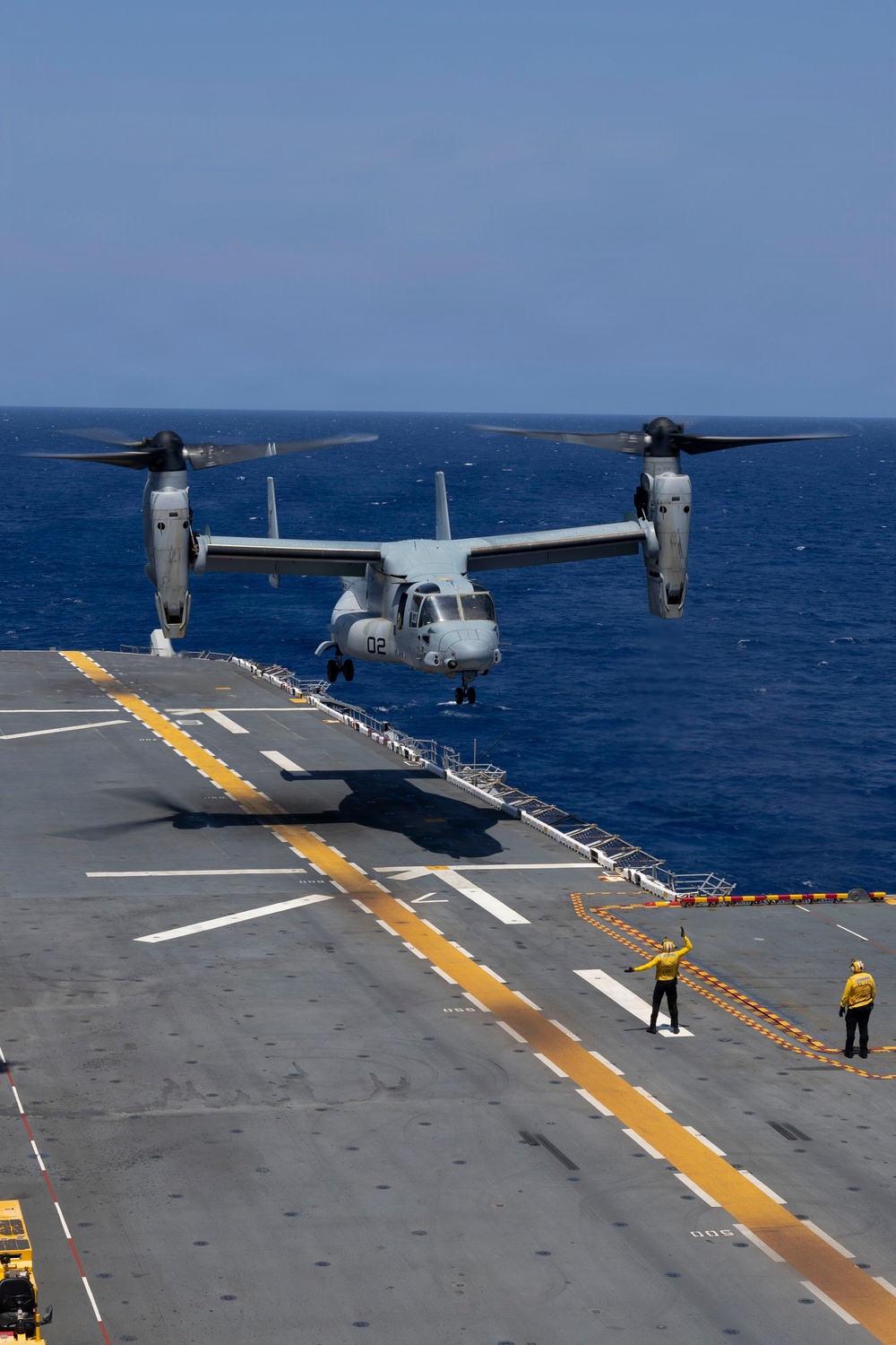Kearsarge Conducts Flight Operations