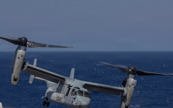 Kearsarge Conducts Flight Operations