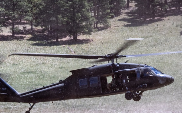 198th RSG Conducts Vertical Lift Exercise