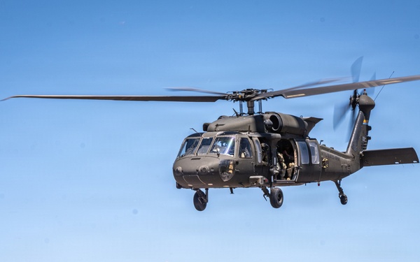 198th RSG Conducts Vertical Lift Exercise