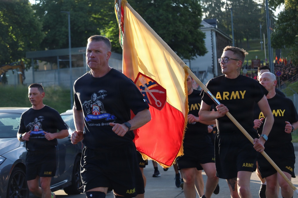 Army Birthday Run Led by 16th Sustainment Brigade Commander
