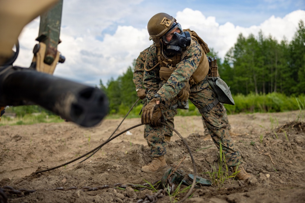 U.S. Marines conduct vehicle recovery drills in Baltic Sea