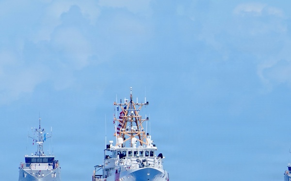 United States, Australia, Pacific Island partners conduct joint sail