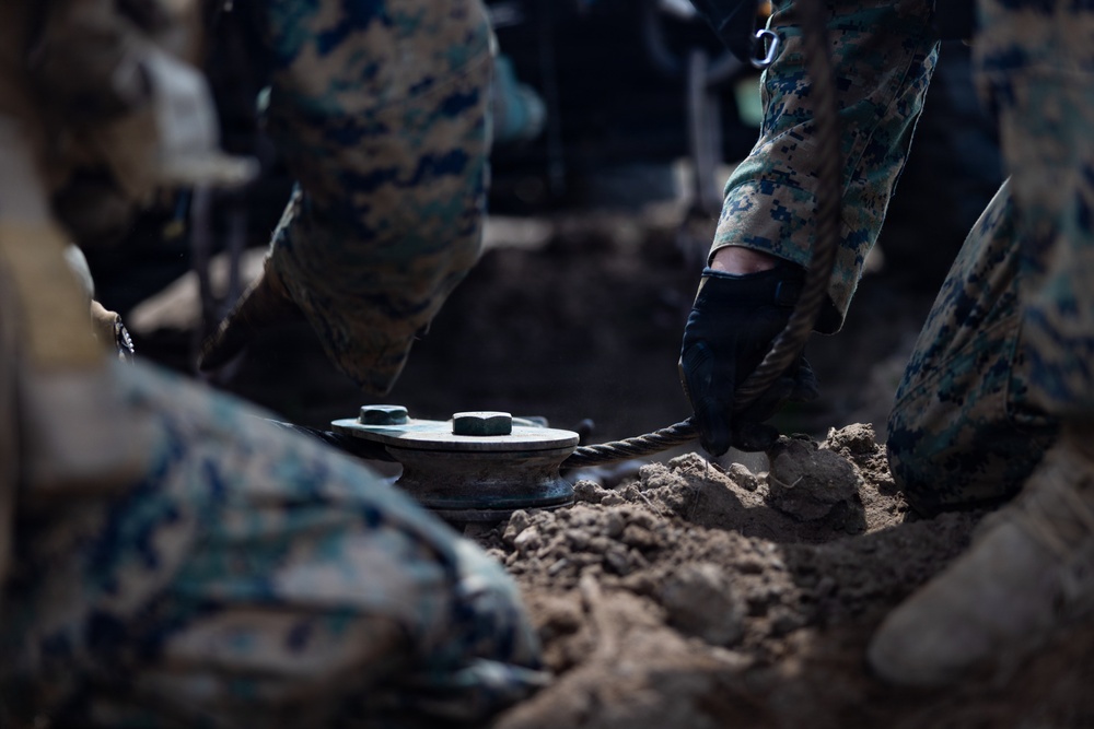 U.S. Marines conduct vehicle recovery drills in Baltic Sea