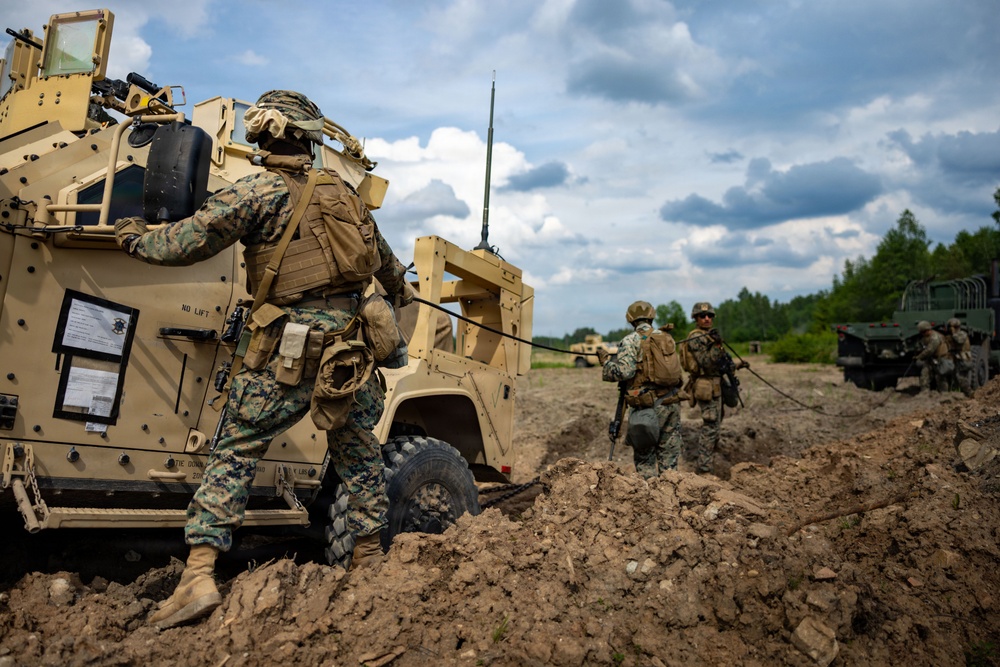 U.S. Marines conduct vehicle recovery drills in Baltic Sea