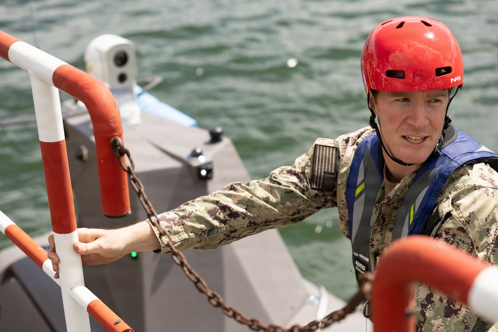 CTF 66 Conducts Pier-Side Testing and Control of K3 Scout Craft