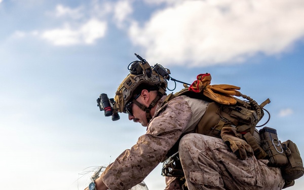 11th MEU Marines Conduct Downed sUAS Response Training    Aboard USS Boxer