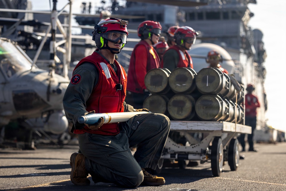 11th MEU Marines, Sailors Conduct Flight Operations Aboard USS Boxer