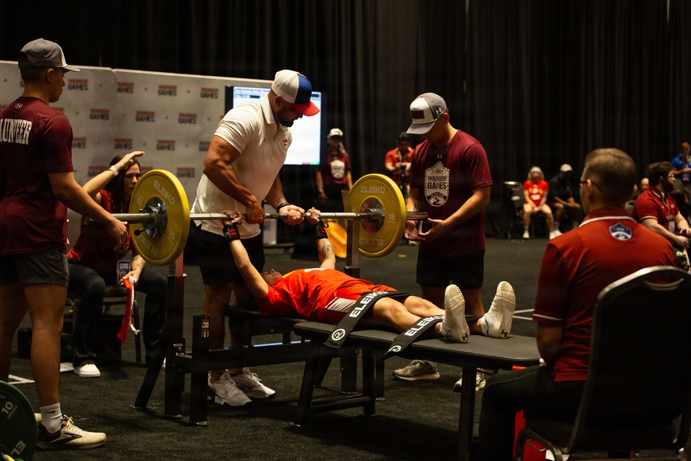Team Marine Corps Opens Warrior Games with Powerlifting