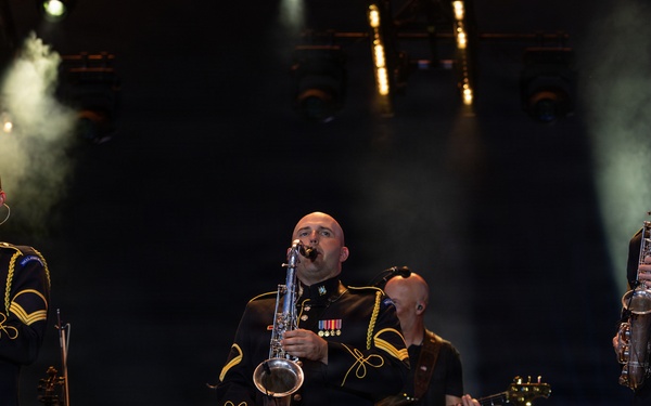 The U.S. Army Ceremonial Band performs with Zac Brown Band at Freedom 250 Fan Fest