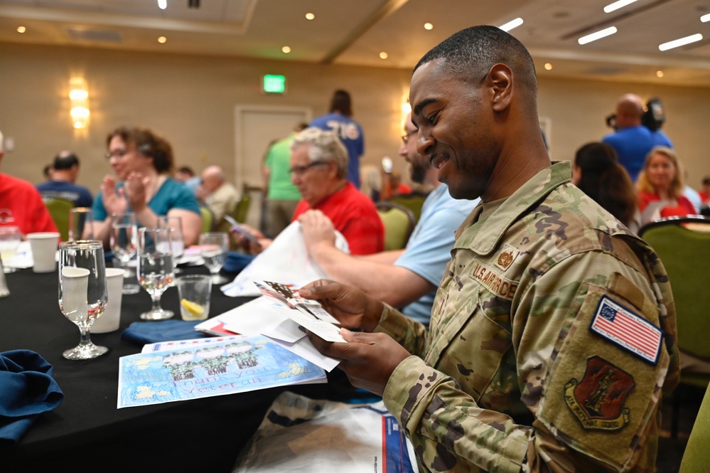 DCNG CG Serves As Keynote Speaker for Buffalo-Niagara Honor Flight 10th Anniversary Mission