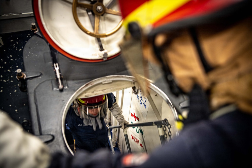 USS Gridley Conducts Damage Control Training