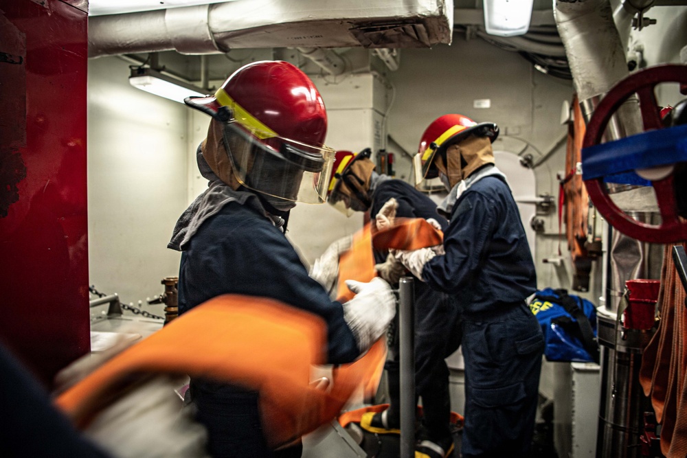 USS Gridley Conducts Damage Control Training