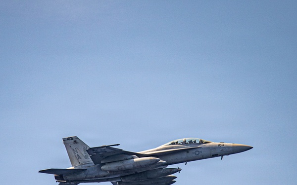 USS Gridley Conducts Flight Operations